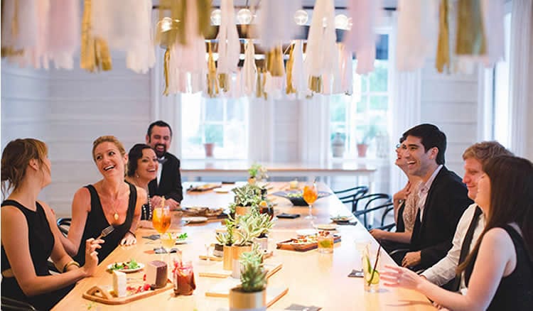 3 raisons pour vous d'avoir un petit mariage chaleureux