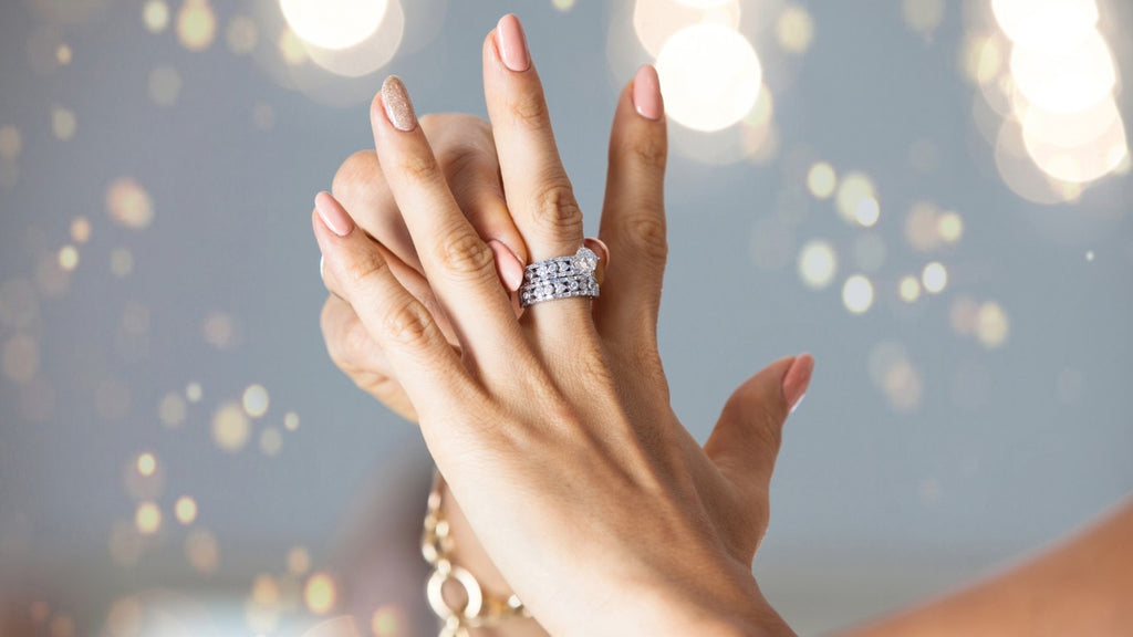 التحول من الماس الطبيعي إلى الماس المزروع في المختبر