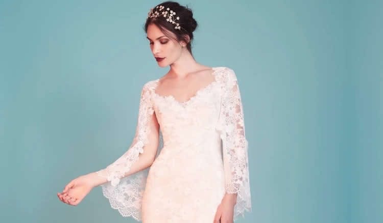 Vestidos de manga comprida são bons para um casamento no outono