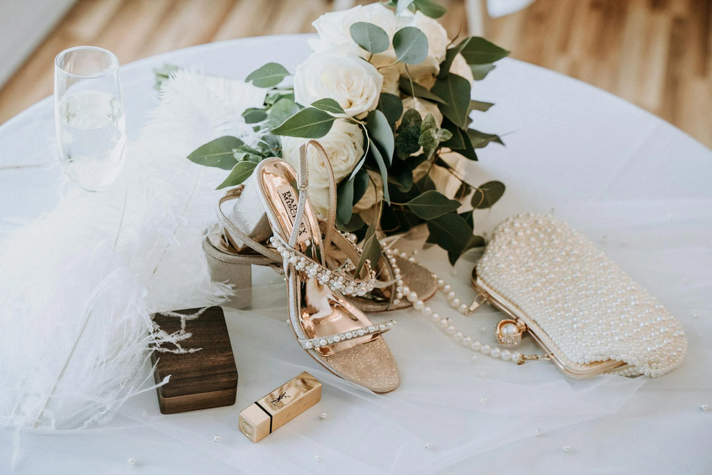 إكسسوارات العروس التي لا يمكنك تفويتها في 2025: من الطرحة إلى المجوهرات