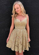 Vestido de cocktail de renda champanhe evasê amor curto mini frisado sem costas