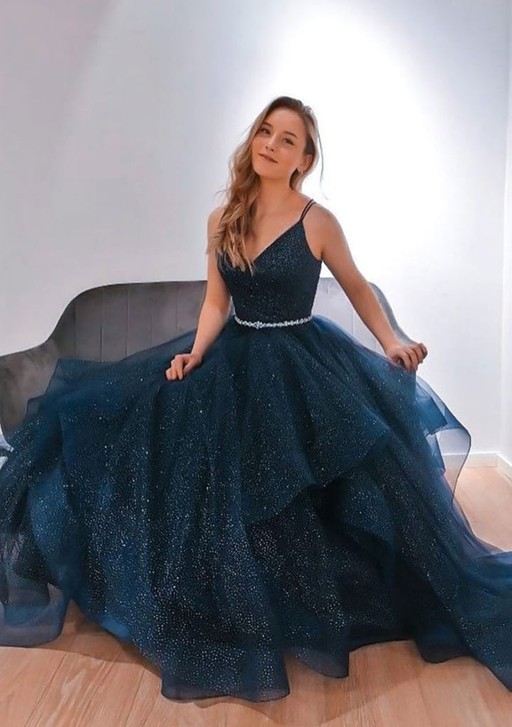 Vestido de Prom con Escote en V, Tirantes de Espagueti, Largo hasta el Suelo, con Cabello de Caballo y Brillo, con Apliques de Perlas
