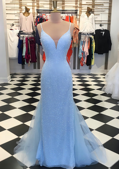 Abito da ballo in tulle blu con pizzo, senza maniche, scollo a V, colonna Sparkle, strascico a corte, a coda di pesce