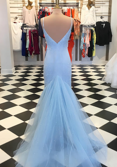 Abito da ballo in tulle blu con pizzo, senza maniche, scollo a V, colonna Sparkle, strascico a corte, a coda di pesce