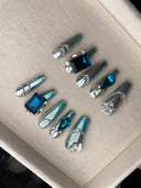 Celestial Muse Crystals & Rhinestones Presione sobre uñas largas y usables