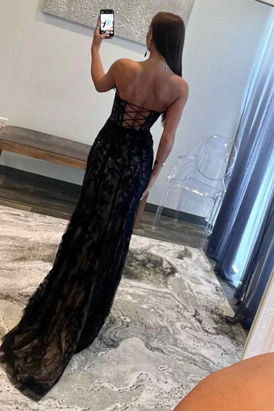 Robe de bal en dentelle noire sans bretelles, corset en fourreau, décolleté en cœur, traîne longue, fente
