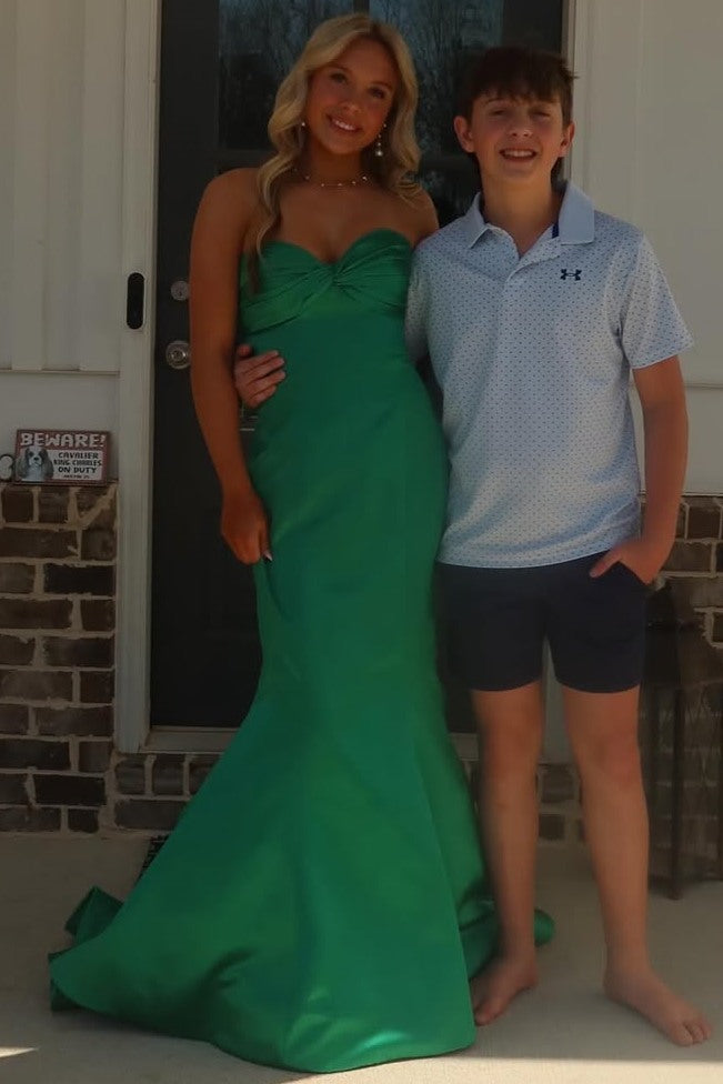Green Strapless Sweetheart Pleated Satin Mermaid Prom Dress