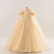 Abito da festa lungo formale per ragazza con spalle scoperte in tulle Princess Flowers, maniche a mantella con cintura