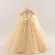 Abito da festa lungo formale per ragazza con spalle scoperte in tulle Princess Flowers, maniche a mantella con cintura