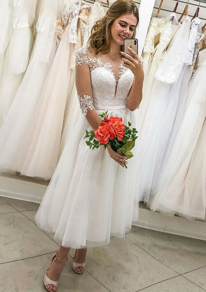 A linha Illusion pescoço meia manga Tea-Length Tulle vestido de casamento, faixa de renda