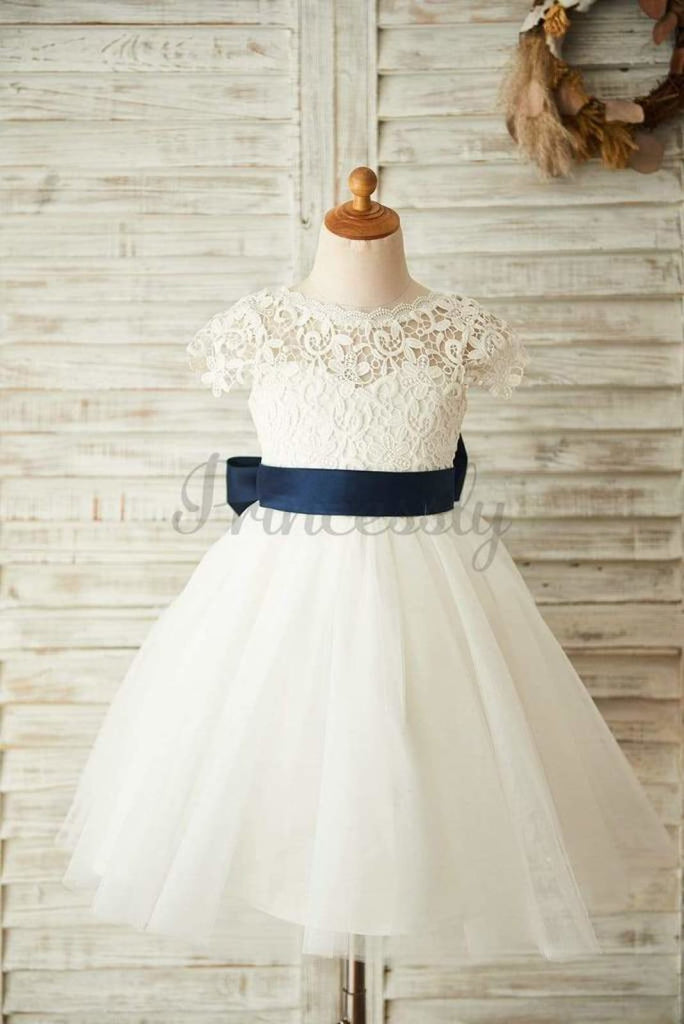 $15 SALE: Short Sleeves V Back Lace Tulle Wedding Flower