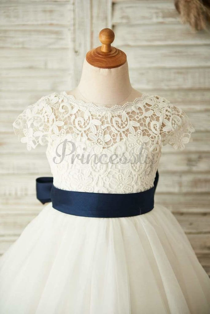 $15 SALE: Short Sleeves V Back Lace Tulle Wedding Flower