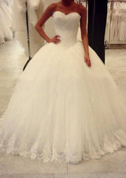 Ball Gown Sweetheart Sleeveless Sweep Lace Tulle Wedding