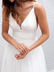 Ivory Tulle Spaghetti Straps Wedding Party Dress