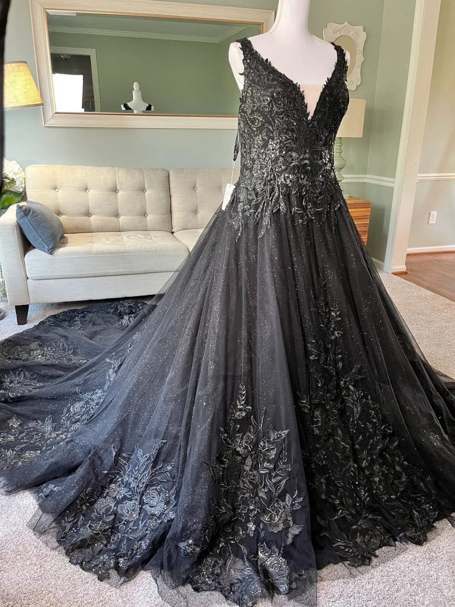 Glitter Embroidered Lace A-line Cathedral Gothic Black Wedding Dress Glitter Embroidered Lace A-line Cathedral Gothic Black Wedding Dress