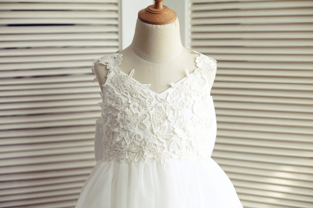 Ivory Lace Tulle V Back Wedding Flower Girl Dress with Big