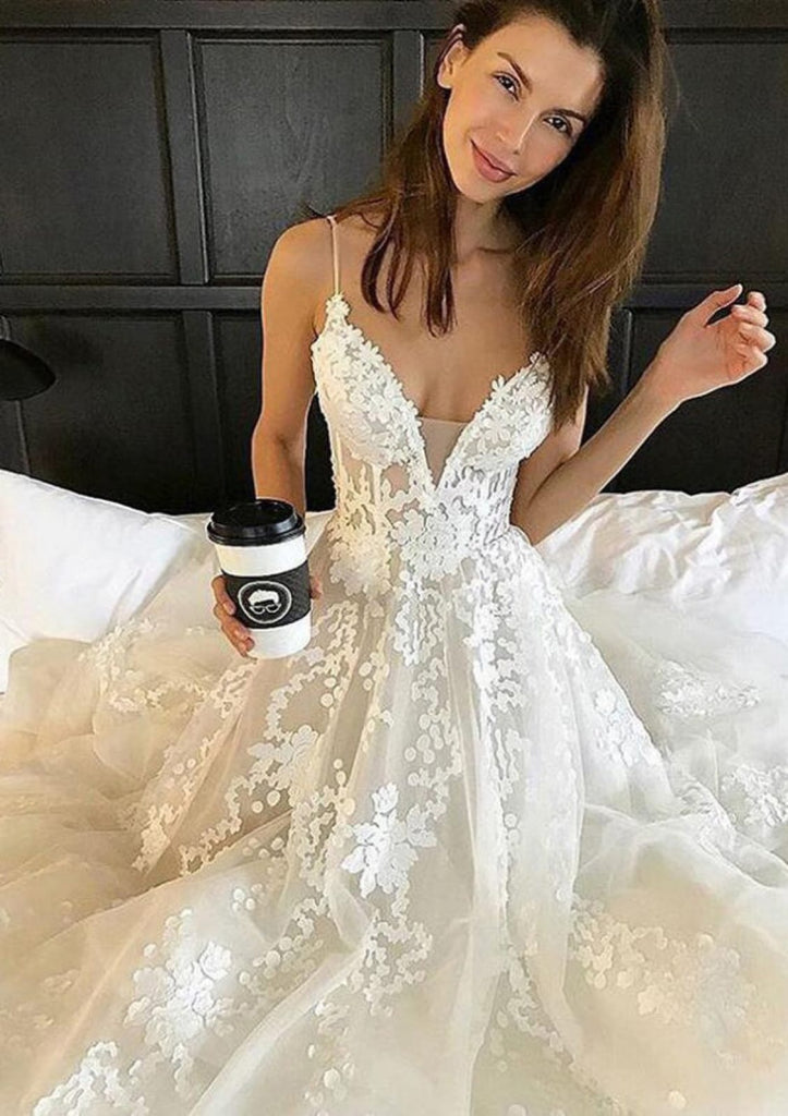 A-line Spaghetti Straps V Back Court Train Tulle Wedding