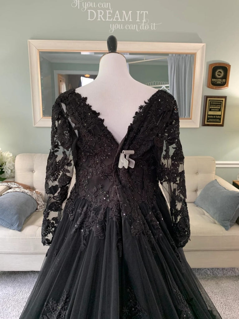 V Neck Long Sleeve Ballgown Black Lace Tulle Gothic Wedding
