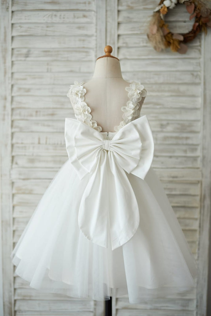 Princess Ivory Lace Tulle V Back Wedding Flower Girl Dress