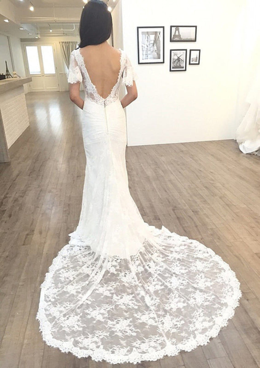 Detachable Train White Lace Sheath V-Neck Low Cut Wedding Dress with Split