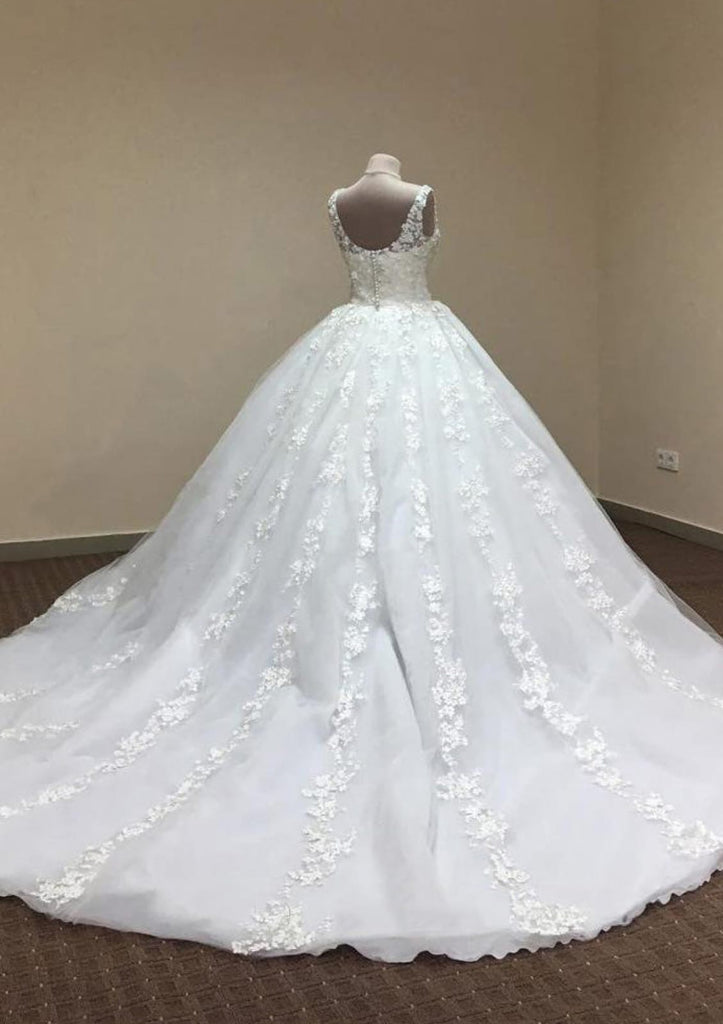 Tulle Wedding Dress Ball Gown Scoop Neck Chapel Train