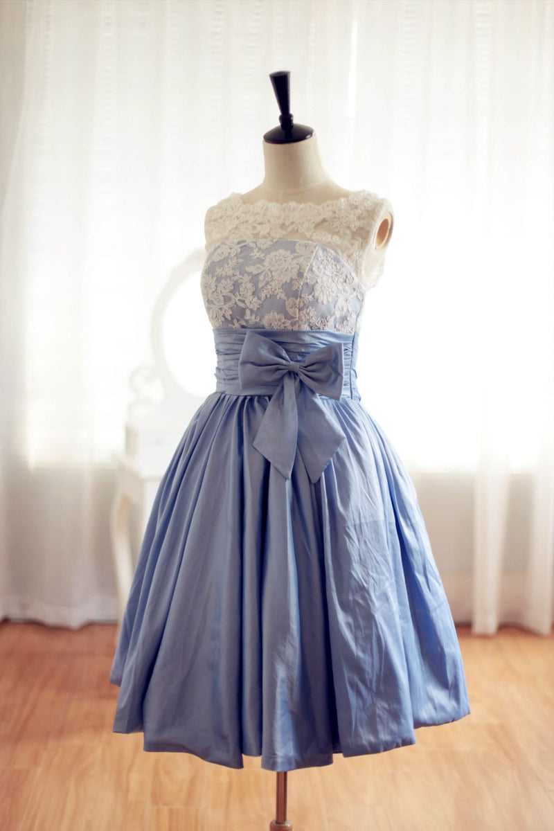 Vintage Ivory Lace Blue Taffeta Wedding Dress / Bridesmaid Dress in Knee Short Length 20W Vintage Ivory Lace Blue Taffeta Wedding Dress / Bridesmaid Dress in Knee Short Length 20W
