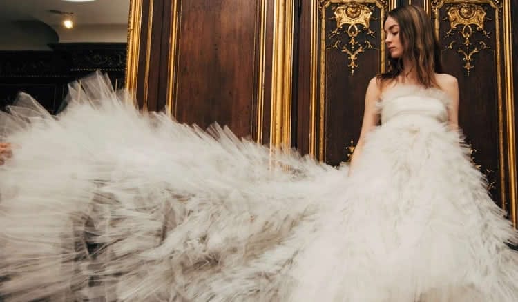 5 métodos detalhados para ensinar como guardar vestidos após o casamento