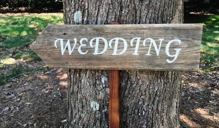 7 ideas geniales de decoración de bodas de granero de Etsy