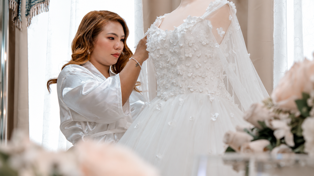 How to Choose Wedding Jewelry That Complements Your Dress