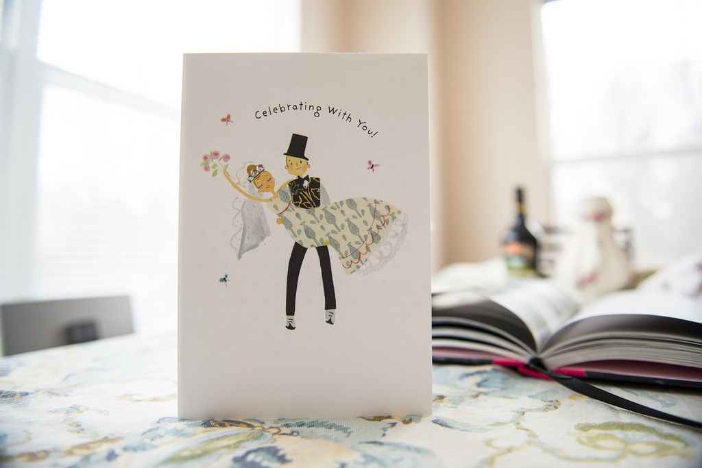 Why Personalized Imagery Sets Today's Bridal Trends Apart