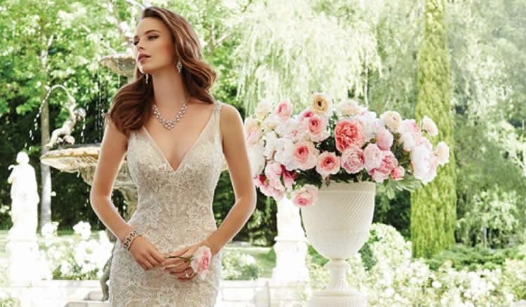 Os 5 melhores vestidos de noiva sereia da moda que você vai adorar