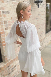 White High-Collar Long Sleeve Short Gown