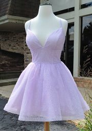 Mini abito corto da homecoming in organza senza maniche con scollo a V e linea ad A glitter