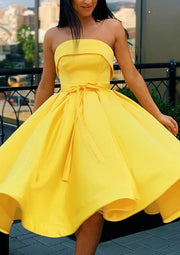 Желтое атласное бальное платье без бретелек без рукавов, платье для выпускного вечера чайной длины, с поясом