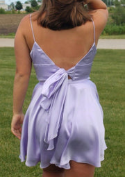 Короткое мини-платье для выпускного вечера Charmeuse без рукавов с V-образным вырезом, разделенные карманы
