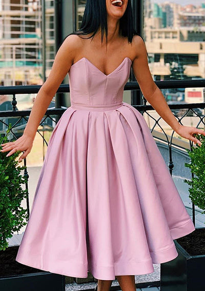 А-силуэт, без бретелек, длиной до чая, розовое атласное платье для выпускного вечера, плиссированное