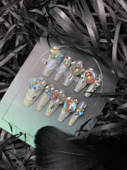 Earthbound Ange - Uñas largas y reutilizables con cristales coloridos y diamantes de imitación