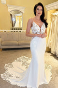White Lace V-Plunge Sleeveless Mermaid Long Court Wedding Dress