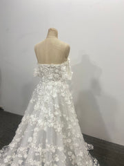 3D Lace Wedding Dress Off Shoulder Sweetheart Floral Tulle Court Train