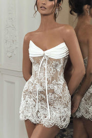 Strapless V-Neck Beads Lace Tight Homecoming Dress