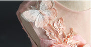Abito da ragazza di fiori per festa di nozze a strati in tulle rosa con farfalle floreali 3D con perline