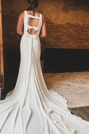 White Bateau Cutout Back Trumpet Long Wedding Dress