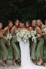 V-Neck Straps Satin Sleeveless Pleated Bridesmaid Dress