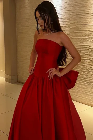 princess prom dress red Crimson Lady Dress, Sweetheart Princess Brocade Red Dress With Puffy Sleeves and Long Train, Fantasy Dress, Gothic Princess Dress