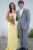 Longue robe de bal de cérémonie jaune en satin, bustier, col rond, plissée