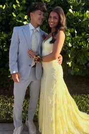 Yellow Spaghetti Straps Lace Appliques V-Neck Prom Dress with Train