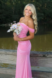 Off-Shoulder Sweetheart Pleated Fitted Long Prom Dress