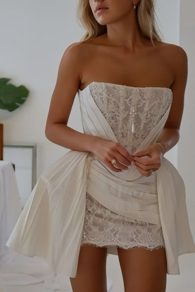 White Strapless A-Line Lace Appliques Pleats Short Homecoming Dress