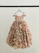 Langes Blumenmädchen-Hochzeitskleid mit 3D-Blumenmuster, Spitze und Tüll, Couture-Kleid