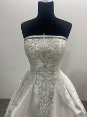 Strapless Satin Wedding Dress Beaded Lace Appliques Pleated Court